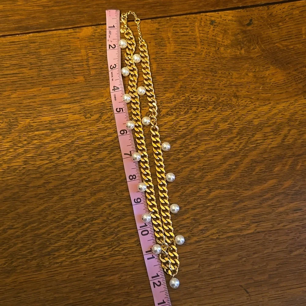 Ann Taylor Faux Pearls And Thick Gold Chain Necklace - Picture 6 of 8